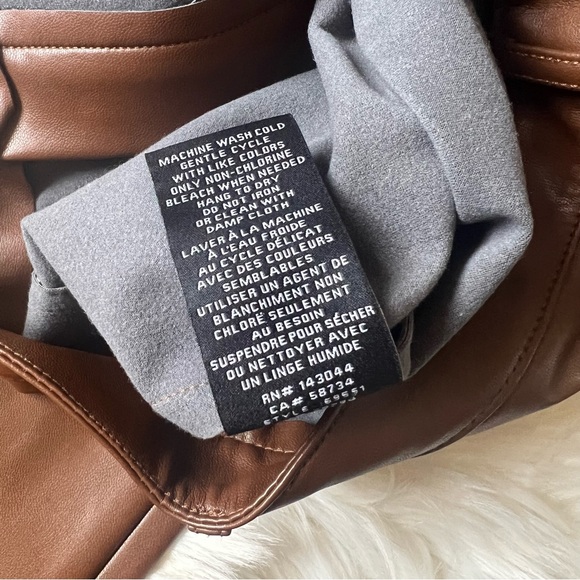 NWT 7 For All Mankind Faux Leather High Waist Ankle Pants Size Small - Picture 6 of 6